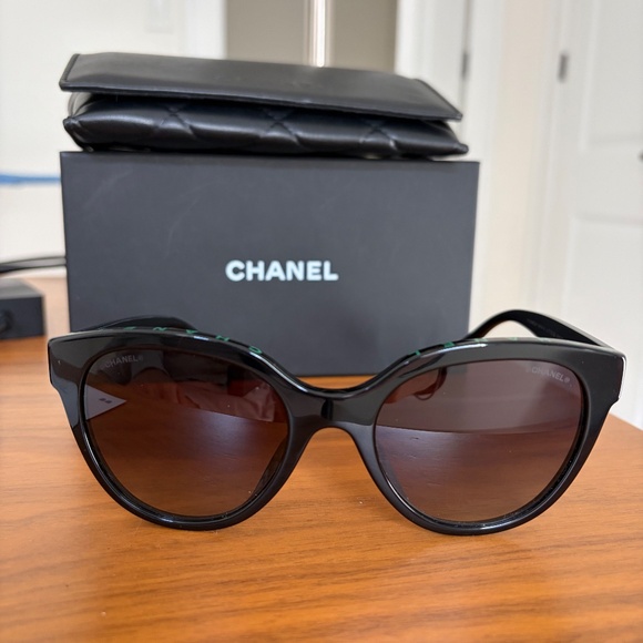 Chanel Sunglasses - Picture 6 of 8